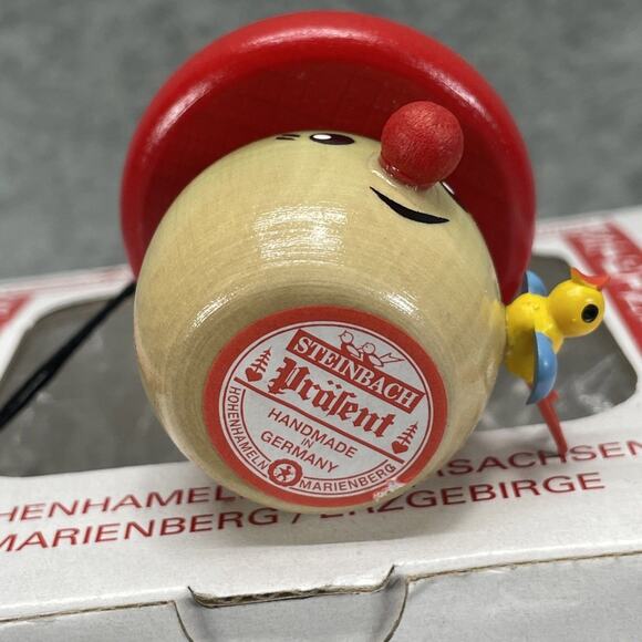 Vintage Steinbach Christmas Tree Ornament Wooden Mushroom with Bird Handcrafted - Picture 4 of 7